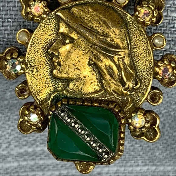 Arthur Pepper SINGLE clip-on earring - Picture 3 of 7